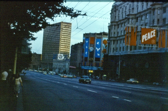 Назад в прошлое: атмосферные фотозарисовки из Москвы 1985 года