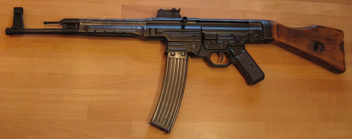 StG 44 - отец современных автоматов