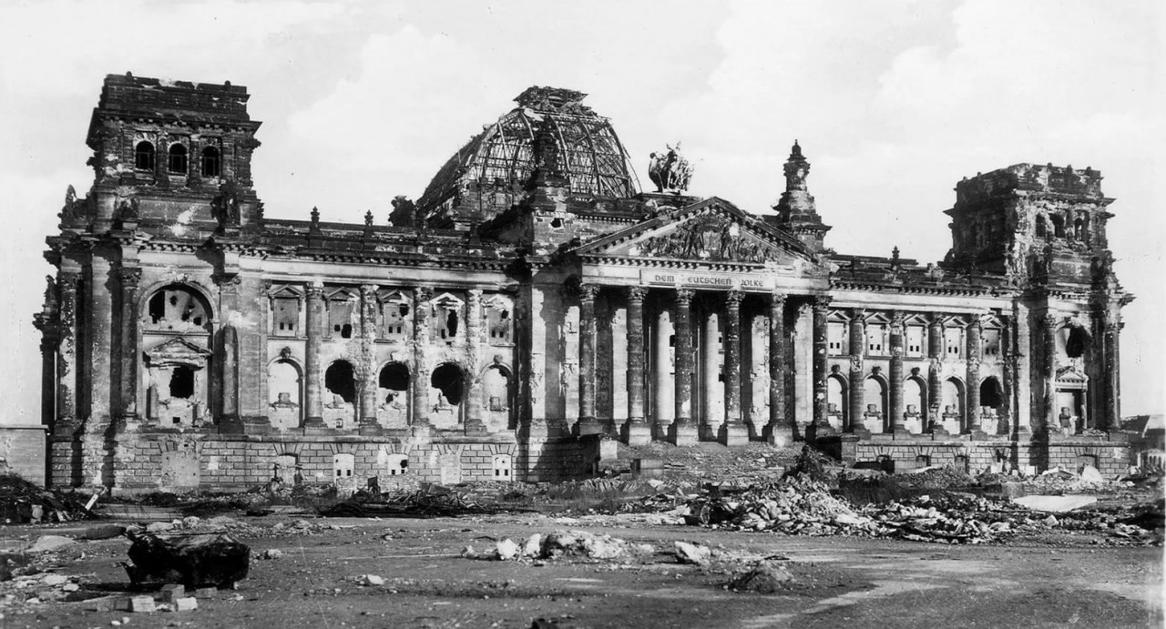 купол рейхстага в берлине 1945