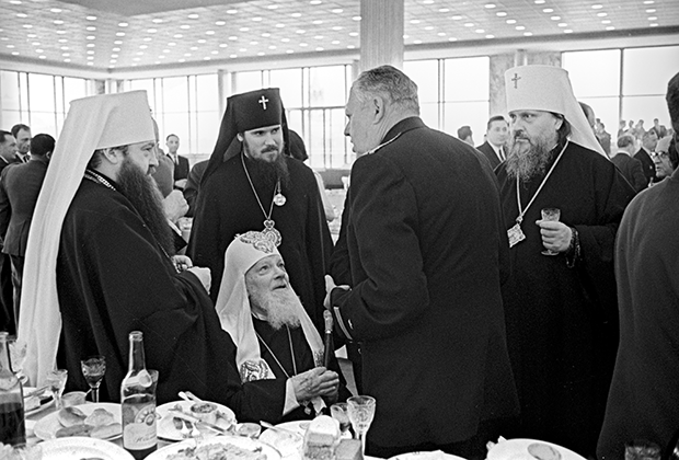 Сталин отменил праздник 9 Мая спустя три года после Победы. Чего и кого он боялся? Сталин отменил праздник 9 Мая спустя три года после Победы. Чего и кого он боялся?