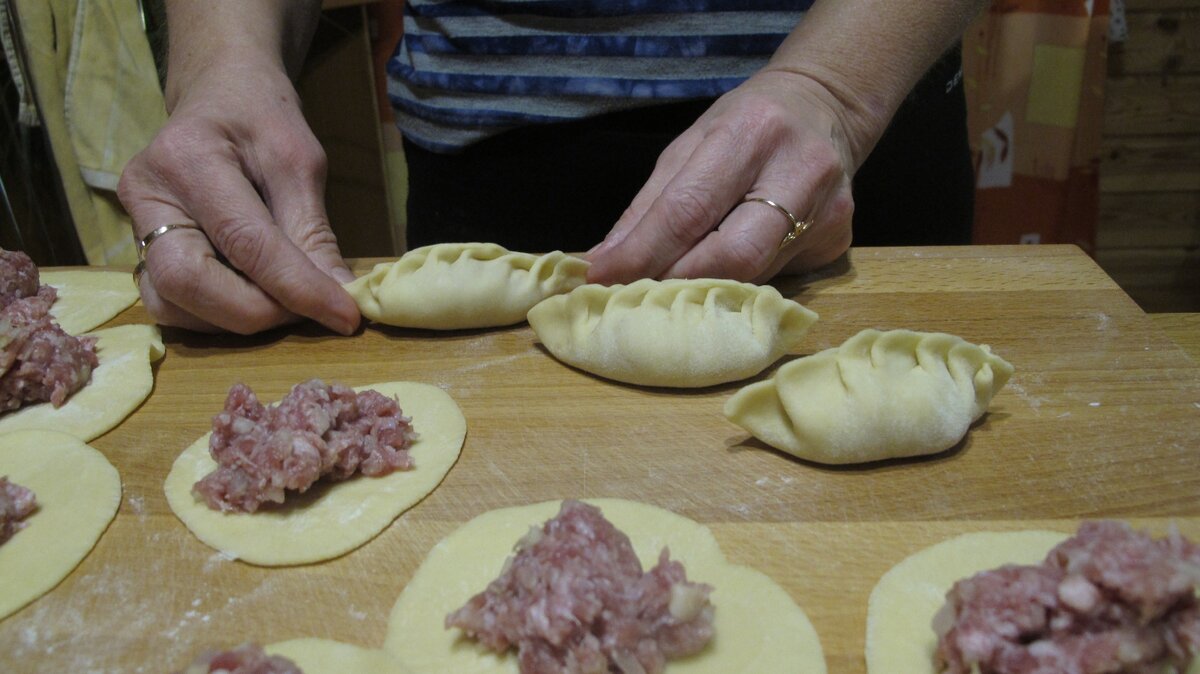 Калмыцкие бёреки. Необычный рецепт калмыцских пельменей