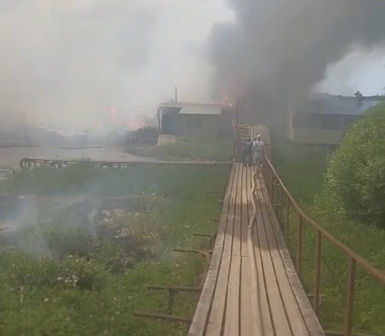 В Тверской области возбудили уголовное дело после пожара на лодочной станции