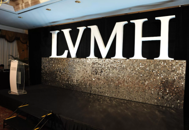 Выручка LVMH в I квартале выросла на 32% - до 14 млрд евро