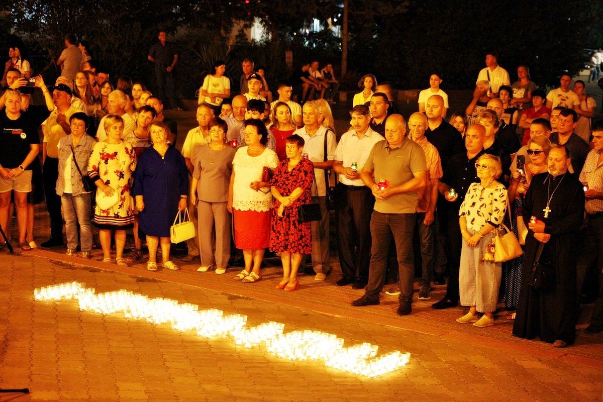 Вечерний реквием в память о жертвах террора состоялся в Керчи