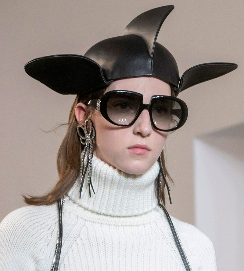 Модные и необычные шляпы и шапочки для женщин