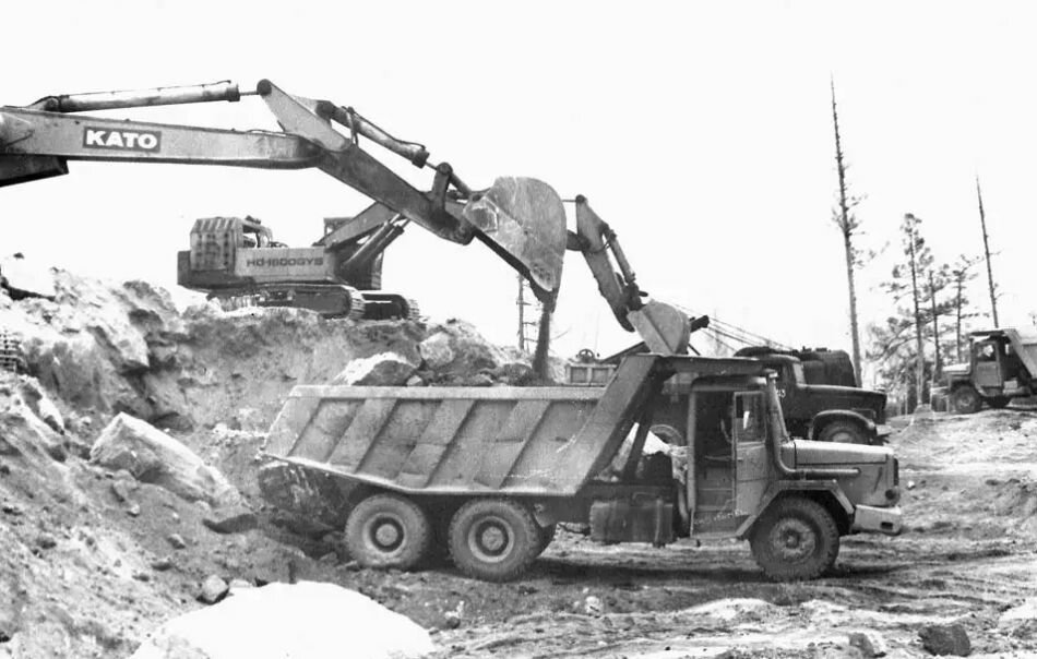 Magirus Deutz. Легендарный грузовик сибирских строек Magirus Deutz. Легендарный грузовик сибирских строек автомобили,машины