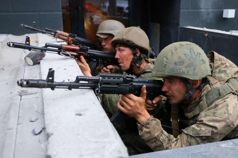 Мятеж Пригожина — хроника провокации. Онлайн-трансляция Мятеж Пригожина — хроника провокации. Онлайн-трансляция россия