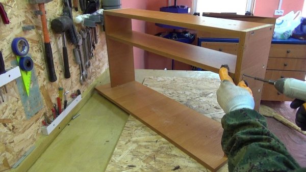 Полки для мастерской из старого комода самоделкин