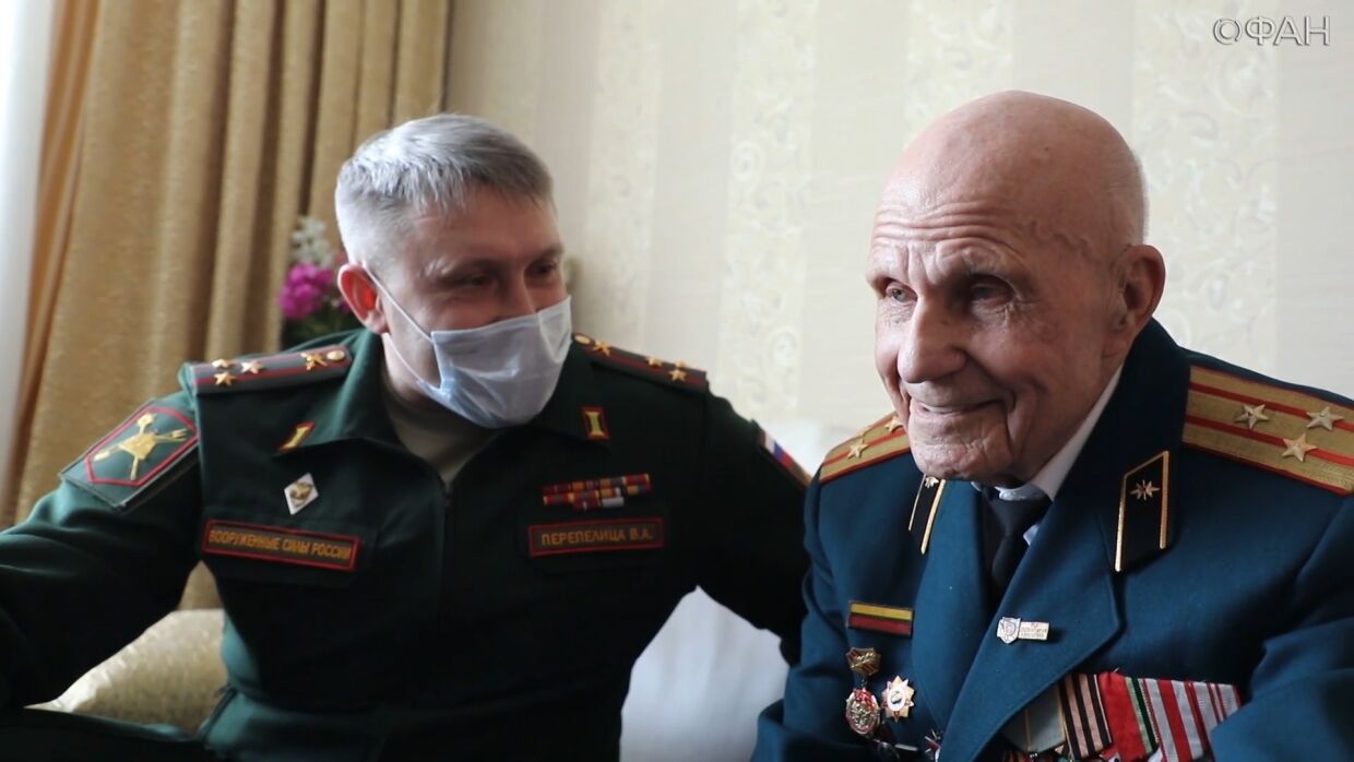 Для ветерана ВОВ Михаила Мезина провели онлайн-парад. ФАН-ТВ
