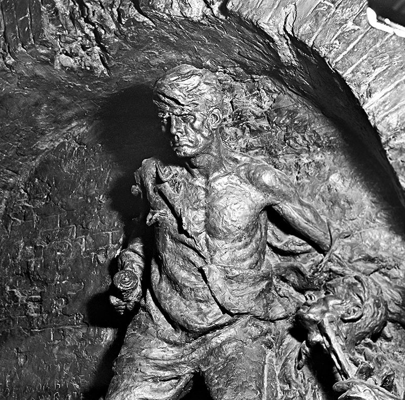 Хайп на костях: какие мифы об обороне Брестской крепости пытался развеять Ганцер?