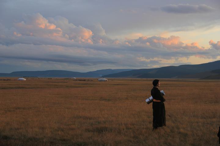 «Здесь ты как будто попадаешь в книгу Стивена Кинга». Денис Дудинский и Катерина Раецкая о Монголии Денис, чтобы, Катерина, просто, момент, очень, когда, потому, говорит, в Монголии, ничего, ехать, поездки, совершенно, делится, вокруг, чтото, кажется, точно, может