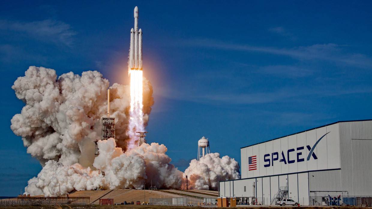 Погодные условия помешали запуску двух ракет-носителей компании SpaceX