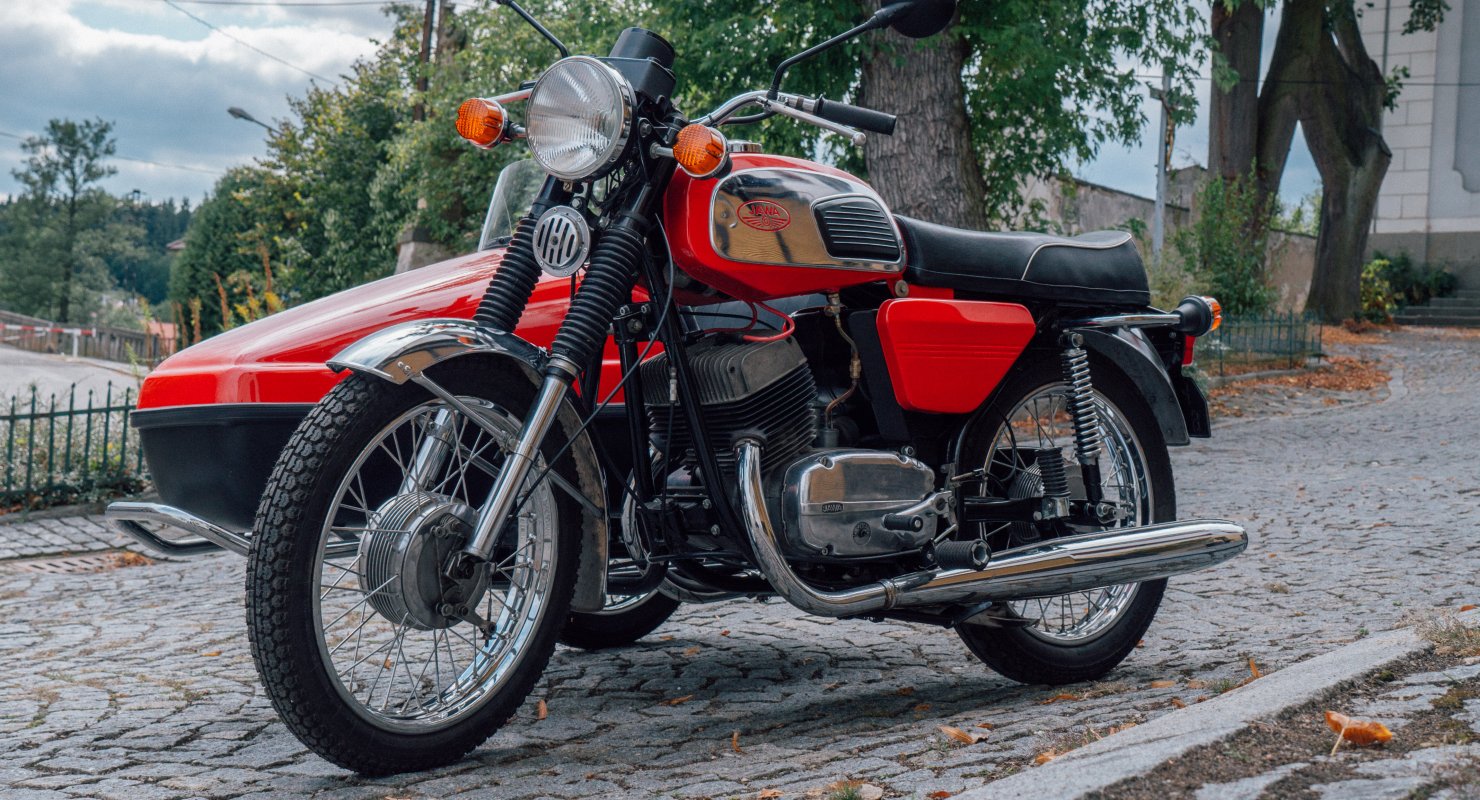 На какой технике ездили в советские времена?