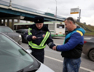 Нужно ли садиться в машину к гаишникам и что будет за отказ авто,автомобили,автомобиль,автоновости,гибдд,пдд,происшествия,Россия,советы