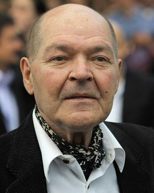 Инсульт и забвение: почему для Алексея Жаркова не нашлось места на «звездном» кладбище Инсульт и забвение: почему для Алексея Жаркова не нашлось места на «звездном» кладбище