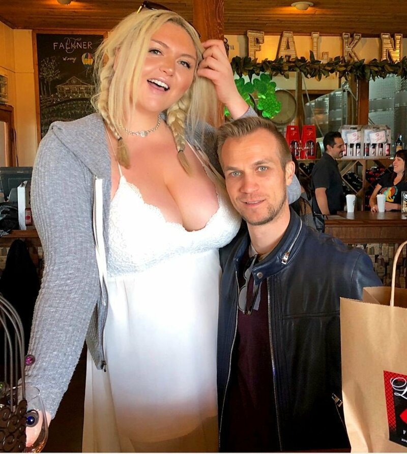 20 девушек, которые поражают своим высоким ростом 20 девушек, которые поражают своим высоким ростом