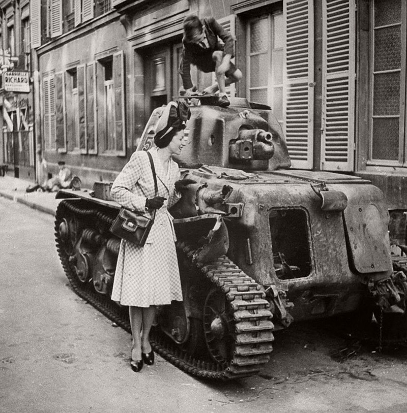 Француженки - они такие француженки! wwii, ностальгия, париж