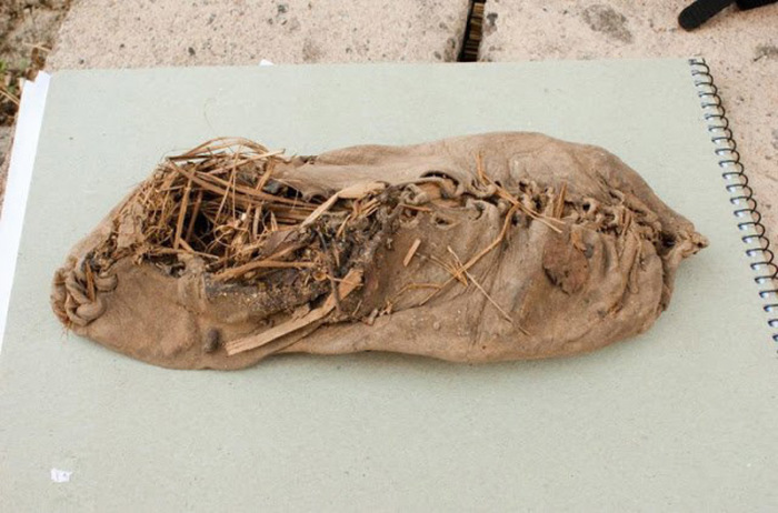 Туфли из Армении возрастом в 5,5 тысяч лет – самая древняя кожаная обувь