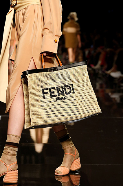 Неделя моды в Милане: Кэти Холмс, Кендалл Дженнер, сестры Хадид на показе Fendi Новости моды