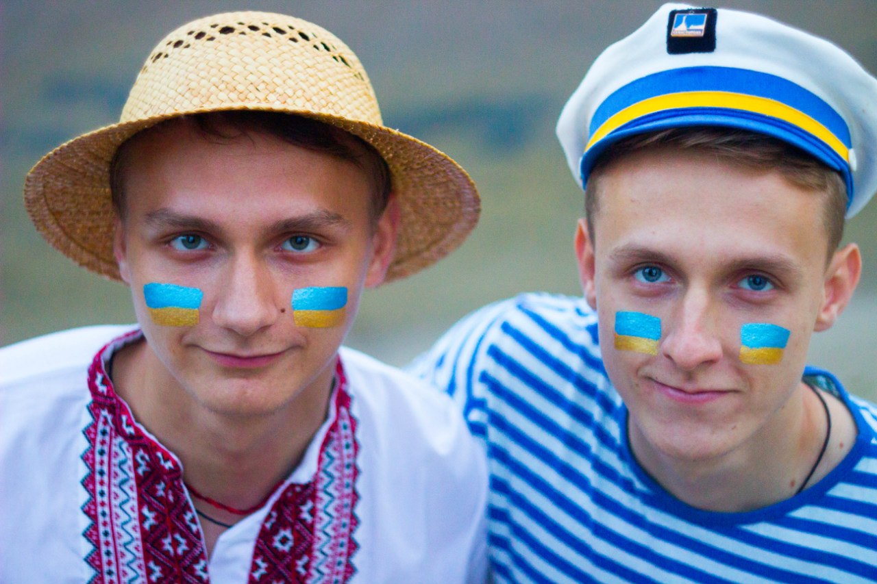 Украина потеряет все экономические перспективы, если лишится доступа к Черному морю. Об этом в...