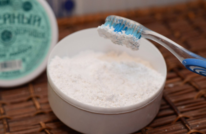 Как вернуть подоконникам первоначальную белизну, не опасаясь их испортить полезные советы,уборка