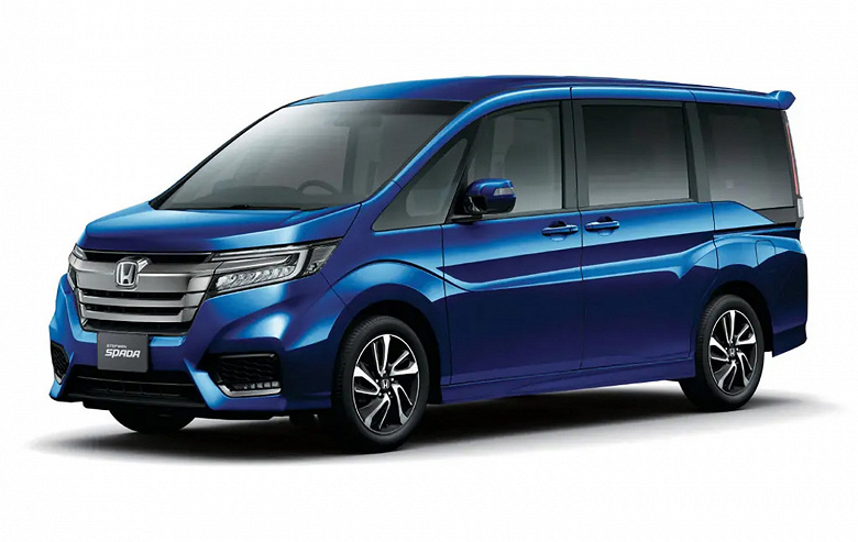 Не Camry, и не Land Cruiser. Самые популярные подержанные японские машины в России — это Honda Freed, Honda Fit и Toyota Corolla