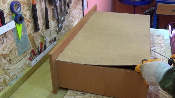 Полки для мастерской из старого комода самоделкин