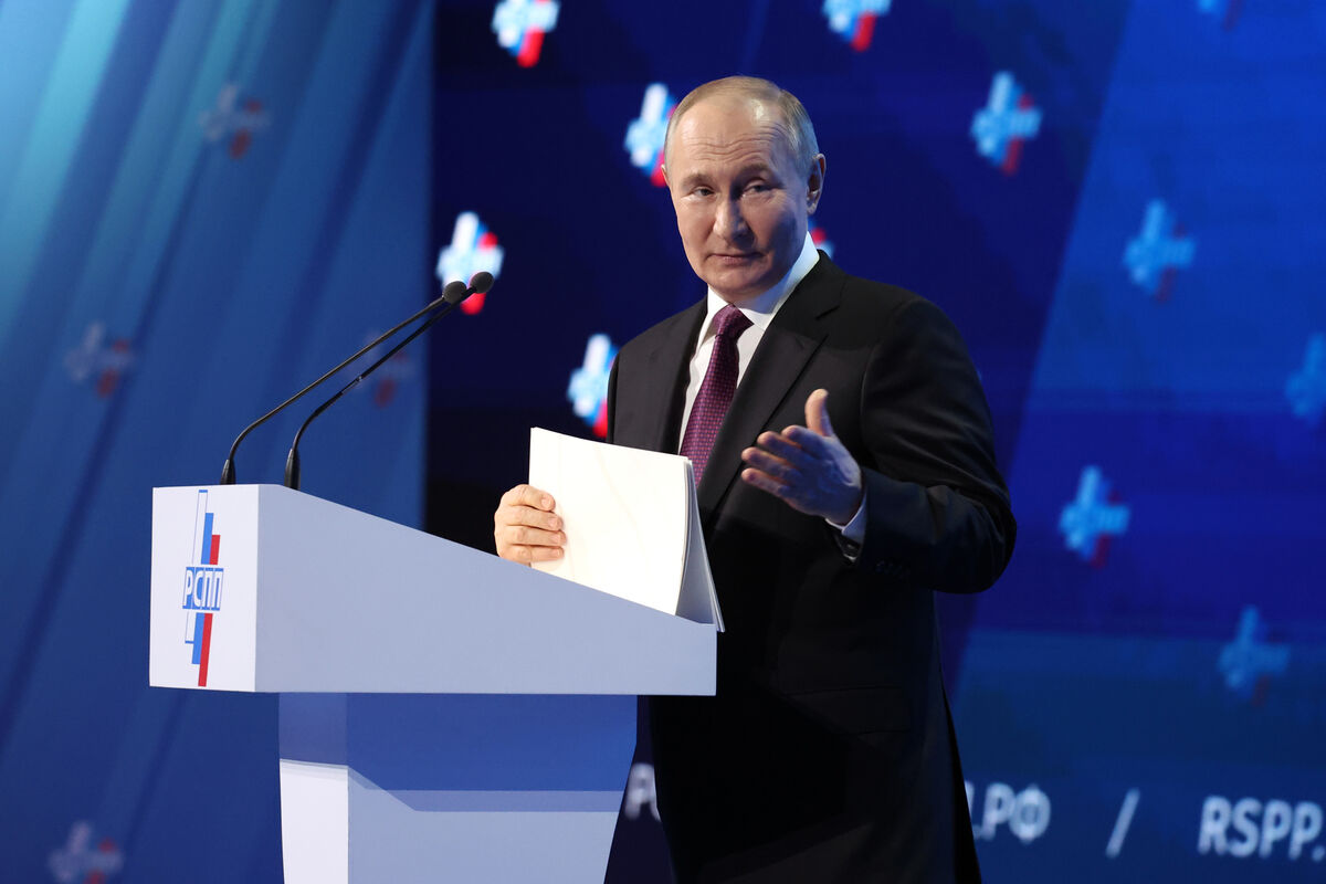 Путин: нефтегазовые поступления бюджета РФ за первый квартал увеличились на 43%