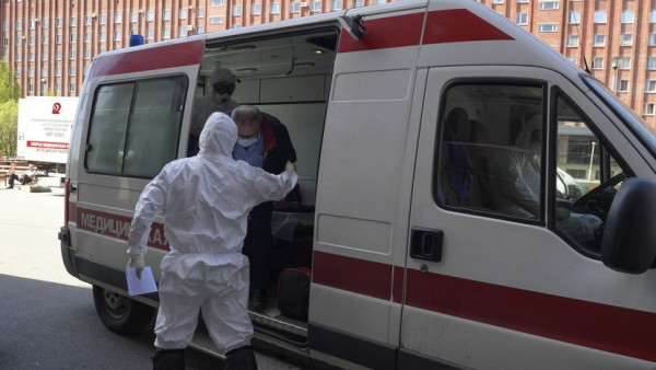 В России за сутки зарегистрировали 4 828 новых случаев заражения коронавирусом