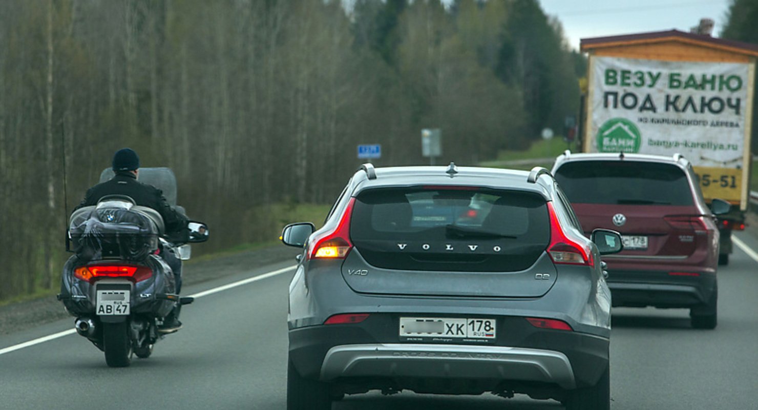 Петербуржцы поехали покупать новые авто в соседние регионы Автомобили