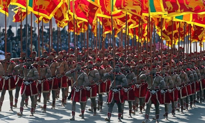 Солдаты войск специального назначения на параде, посвящённом 70-му Дню независимости.