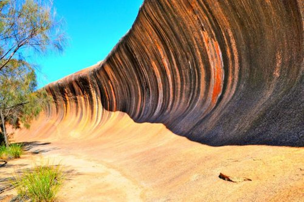 Стена в австралии. Скала «каменная волна» (Западная Австралия). Wave Rock каменная волна Австралия. Австралия достопримечательности каменная волна. Скала 