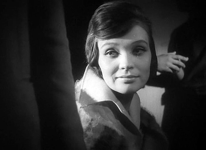 За кадром фильма «Мне 20 лет»: За что «зарезали» фильм, ставший визитной карточкой молодежи 1960-х За кадром фильма «Мне 20 лет»: За что «зарезали» фильм, ставший визитной карточкой молодежи 1960-х звезда,«Мне 20 лет»,наши звезды,фильм,шоубиz,шоубиз