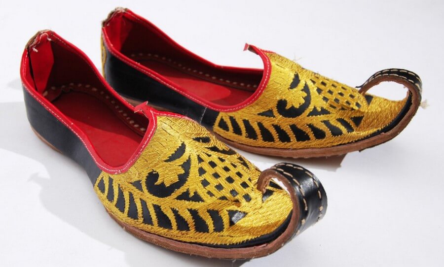 Почему на Востоке была так популярна обувь с загнутыми носками история,история,мода