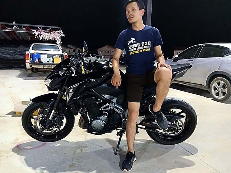 Герой спас жизнь 8-летней девочке, объехав пробку на своём мотоцикле