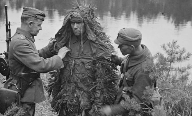Советы маскировки Красной Армии: солдат учили притворяться пнем