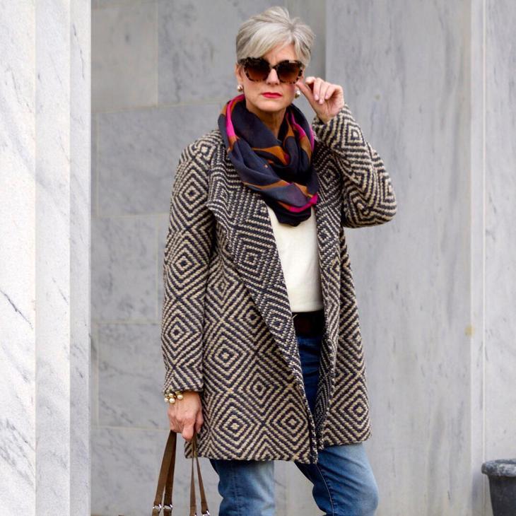 Базовый гардероб для женщин за 50 : 27 потрясающих вариантов для весны 