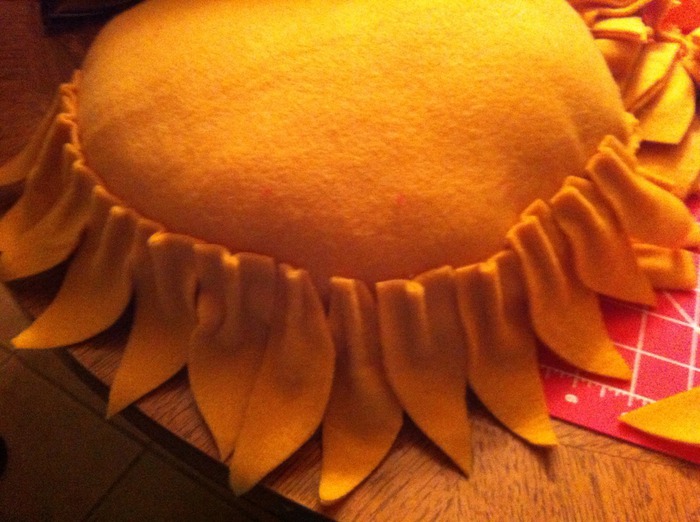 Подсолнухи из кукурузных листьев с кофейными зернами, Подсолнухи из кукурузных листьев с кофейными зернами, сделай сам,Хенд мейд,цветы из фетра