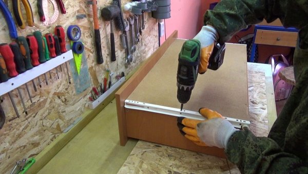 Полки для мастерской из старого комода самоделкин