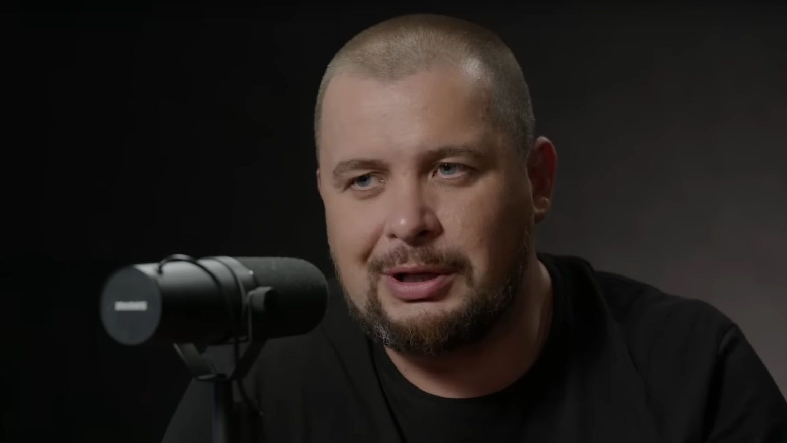 военный корреспондент татарский. татарский журналист. татарский журналист. ополченец владлен татарский. владлен журналист.