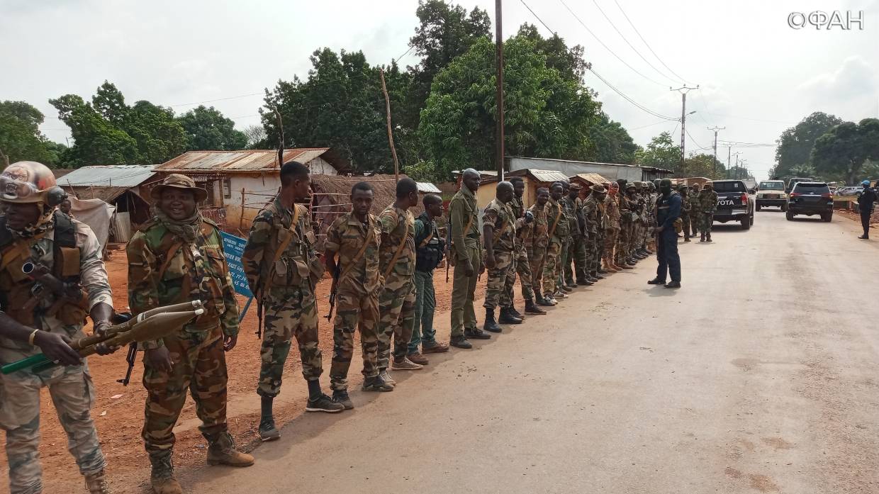 Прокурор Эрик Тамбо опровергнул вбросы иностранных СМИ о ситуации в ЦАР Прокурор Эрик Тамбо опровергнул вбросы иностранных СМИ о ситуации в ЦАР Весь мир