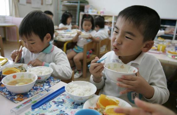Еда в системе японского образования