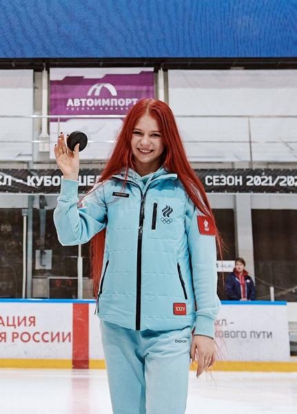 Александра Трусова и Олег Смирнов открыли матч серии плей-офф для МХК «Рязань-ВДВ»