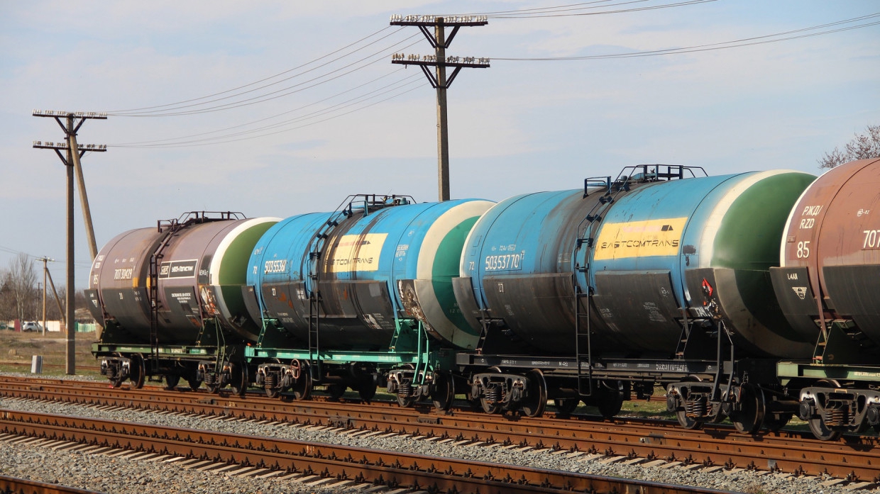 Школьница погибла в Оренбургской области после селфи на крыше поезда