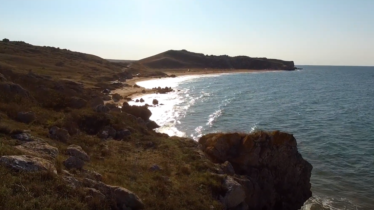 Морская вода в Крыму прогреется к июню: топ-3 самых красивых пляжей полуострова