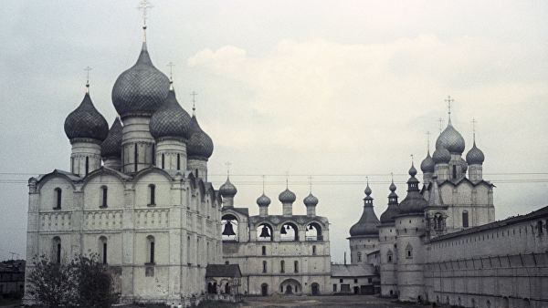 Успенский собор и звонница Ростовского кремля