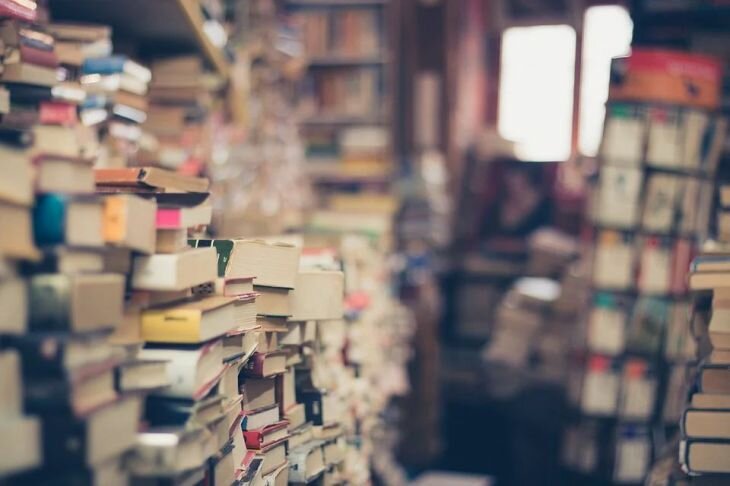 не рекомендуется покупать книги с рук
