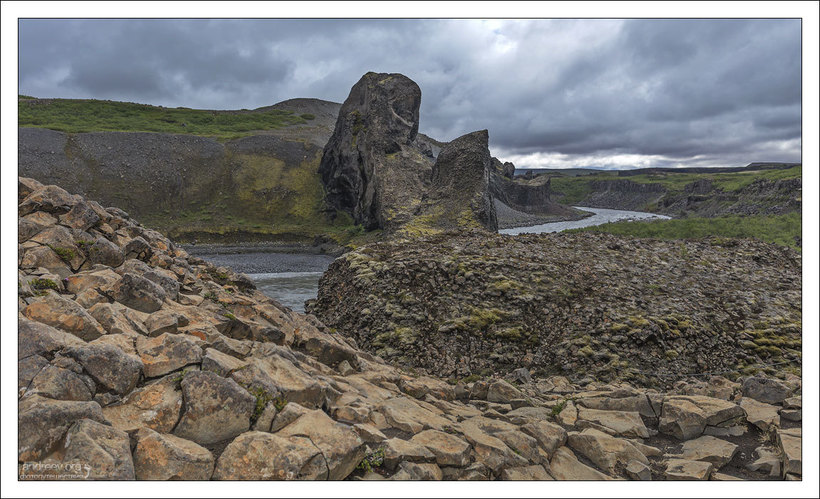 Исландия: Скала-эхо авиатур