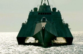 «Режут на металлолом»: что происходит с военным флотом США