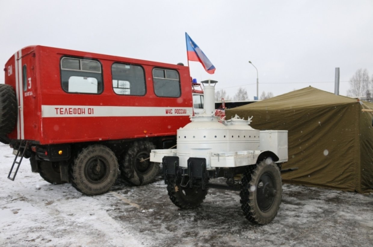 Три мобильных пункта обогрева для водителей работают Новгородской области